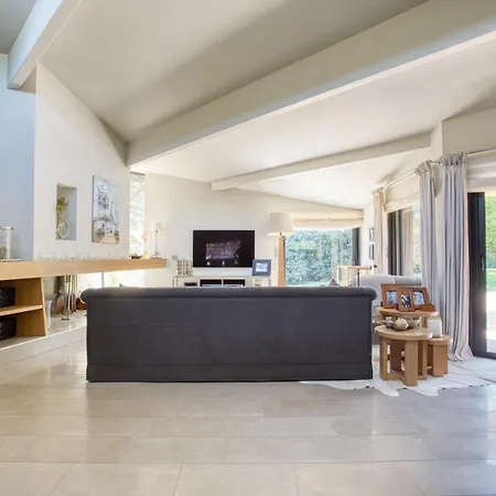Villa Deluxe Piscine Privative 8 Couchages Saint-Raphael (Var)